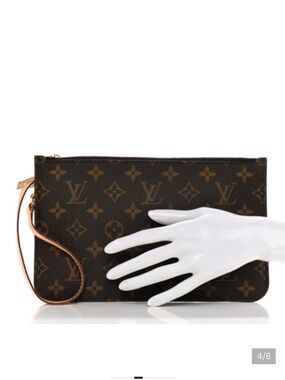 Authentic Louis Vuitton new Neverfull GM beige lining wristlet